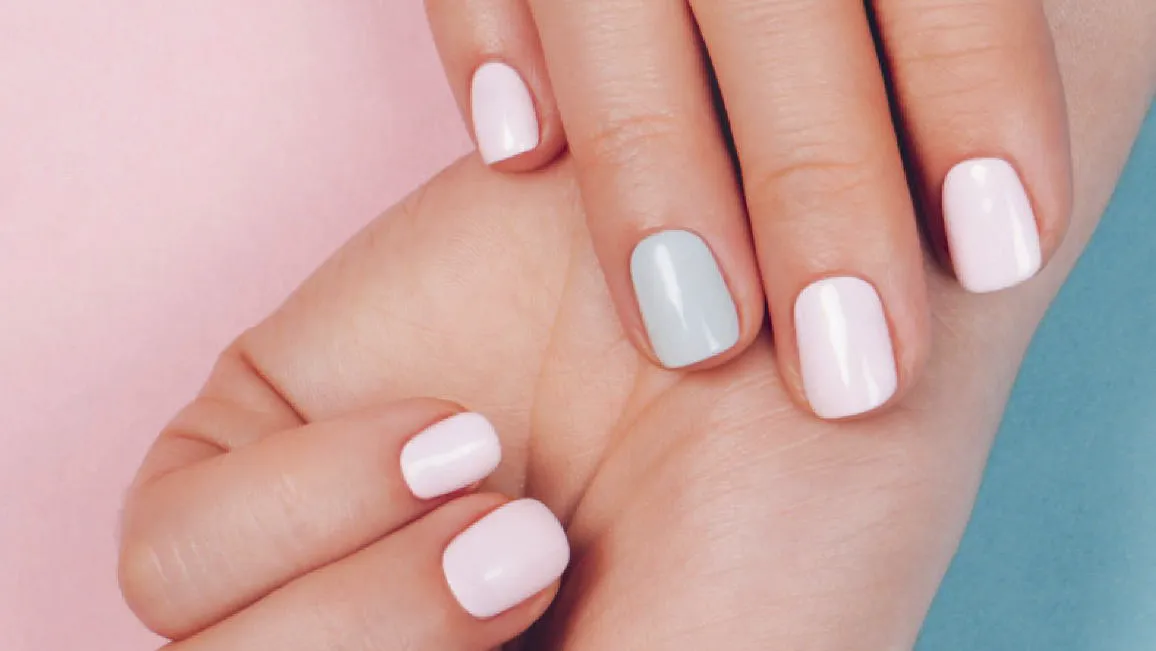 Klassisk nagellack målning